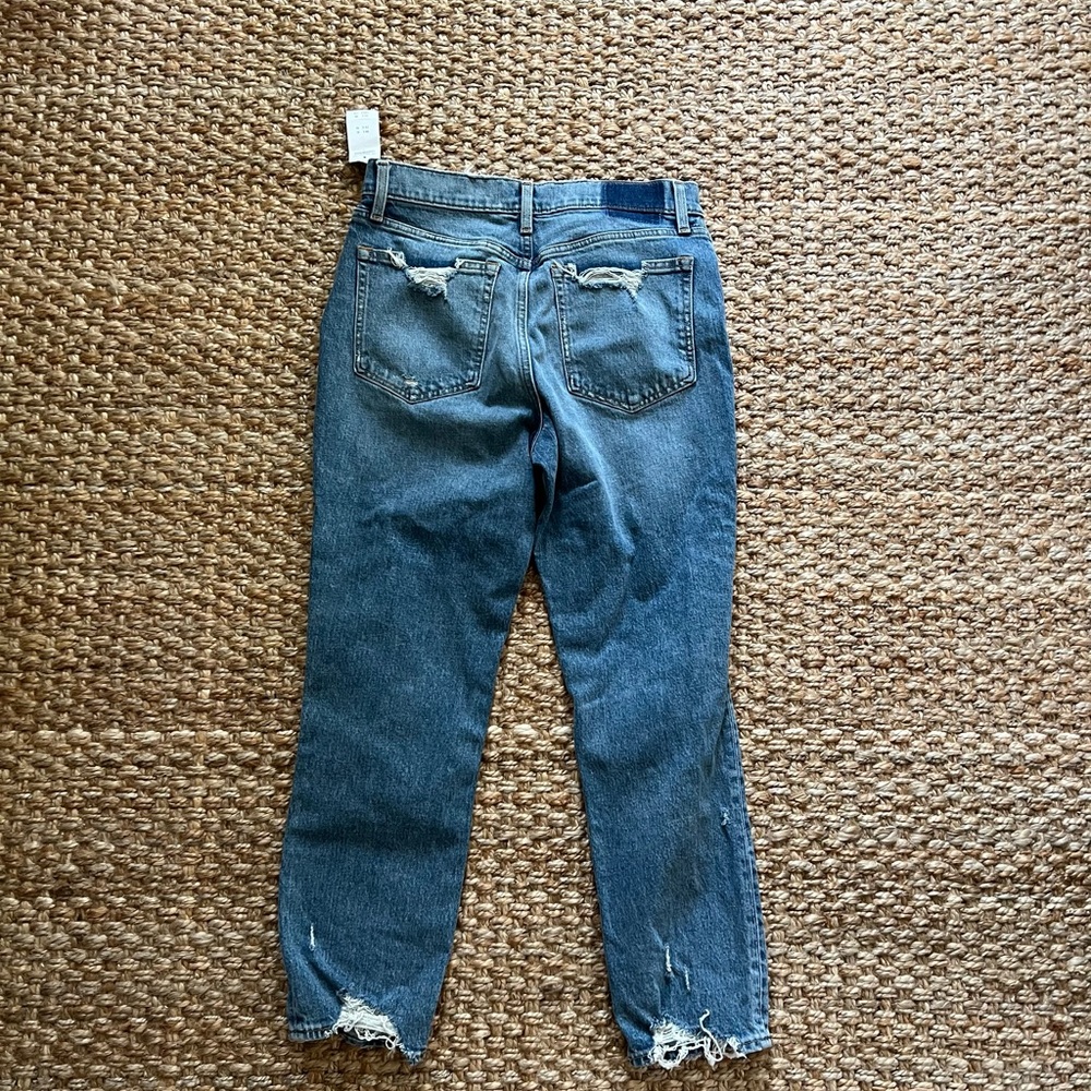 Abercrombie High Rise Mom Jeans - Picture 2 of 9